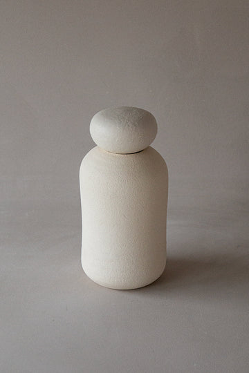 Ghost Vase/Jar 04