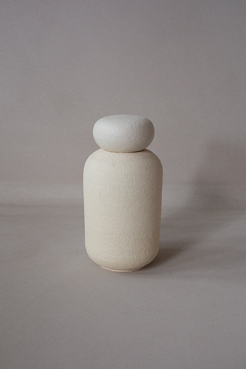 Ghost Vase/Jar 04