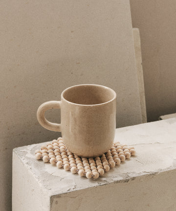 HUGO Mug / Poppy Seed
